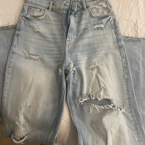 Zara 90s Distressed Wide Leg Jeans - Picture 7 of 7